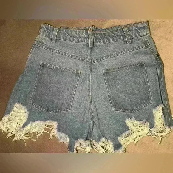 Sea - Oona Frayed Denim Jean Shorts - Size 6 - Picture 4 of 6